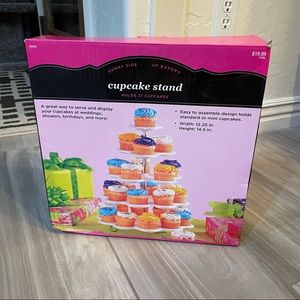 NIB Cupcake Stand